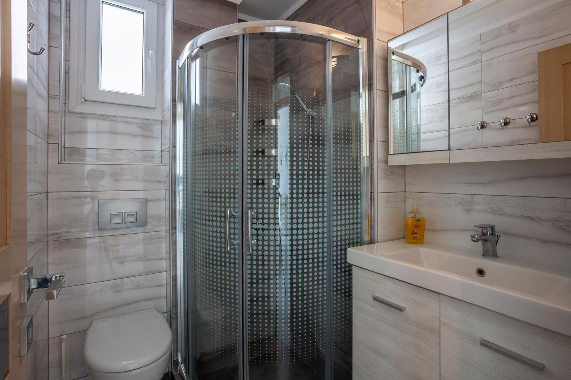 Aleksia Seaside Deluxe Apartment Пефкохори Екстериор снимка