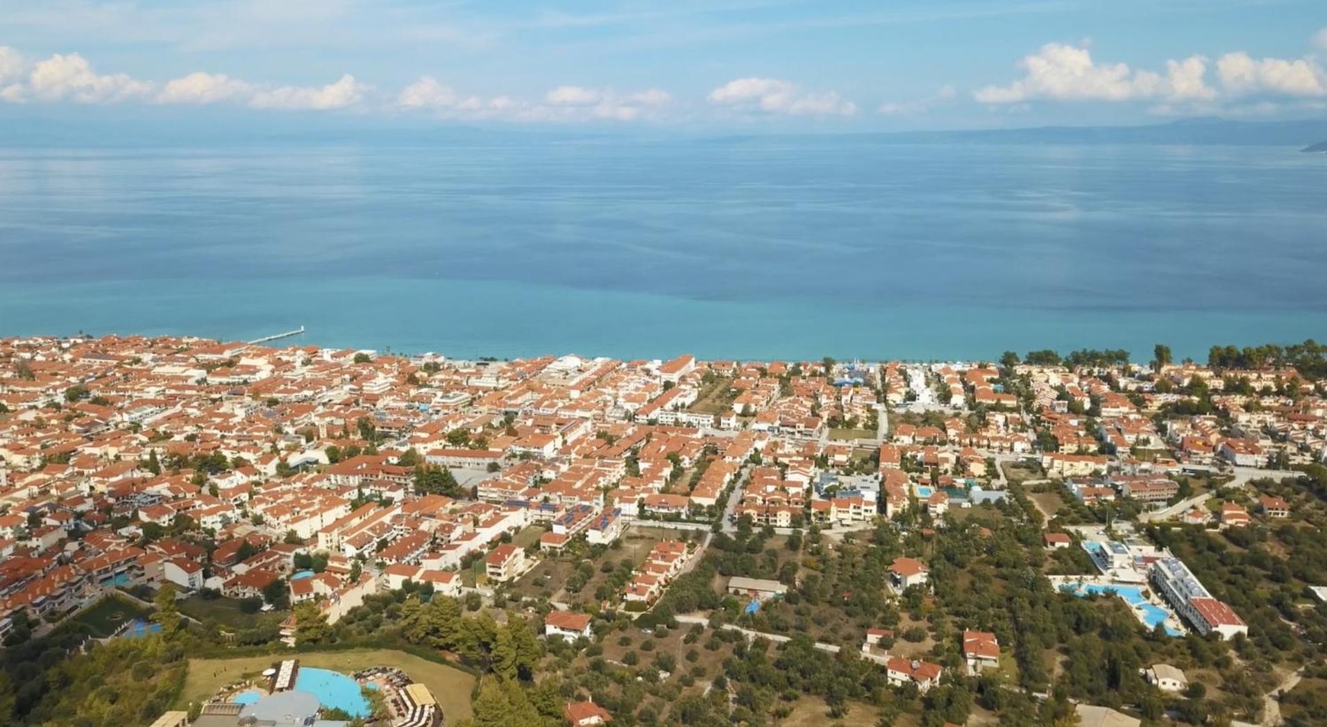 Aleksia Seaside Deluxe Apartment Пефкохори Екстериор снимка