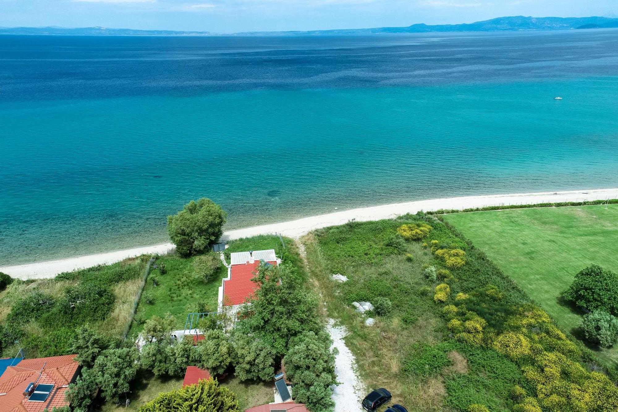 Aleksia Seaside Deluxe Apartment Пефкохори Екстериор снимка