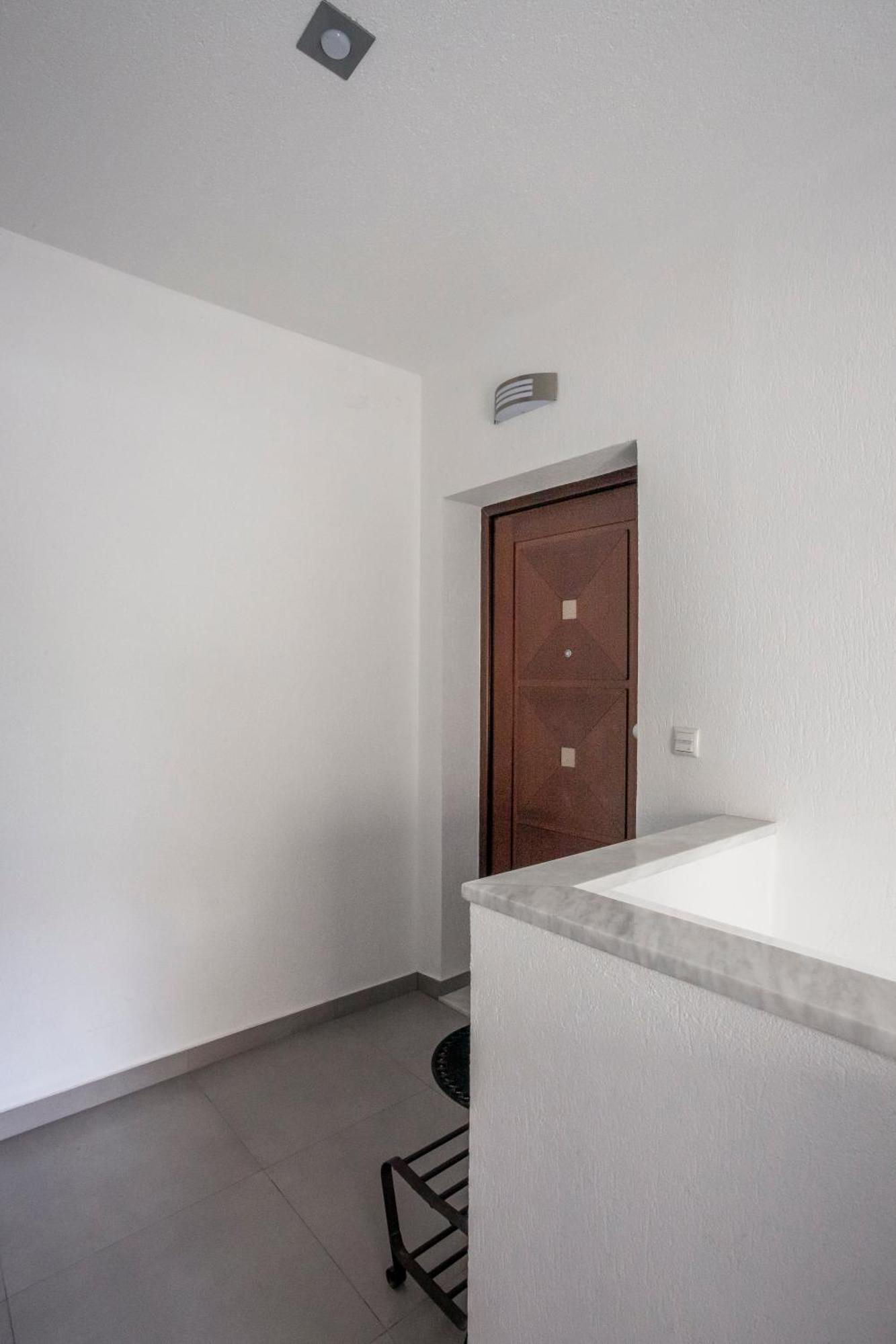 Aleksia Seaside Deluxe Apartment Пефкохори Екстериор снимка