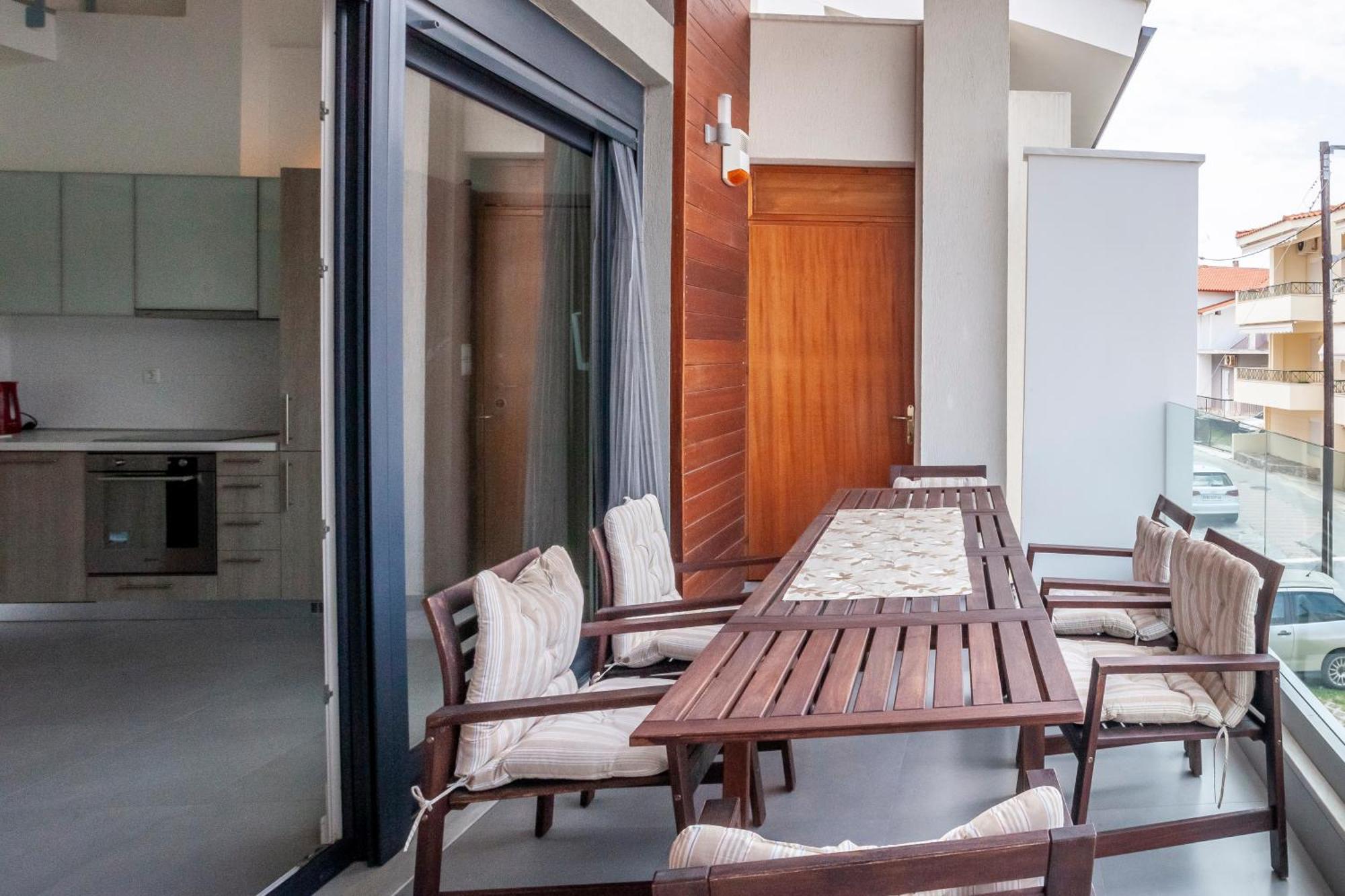 Aleksia Seaside Deluxe Apartment Пефкохори Екстериор снимка