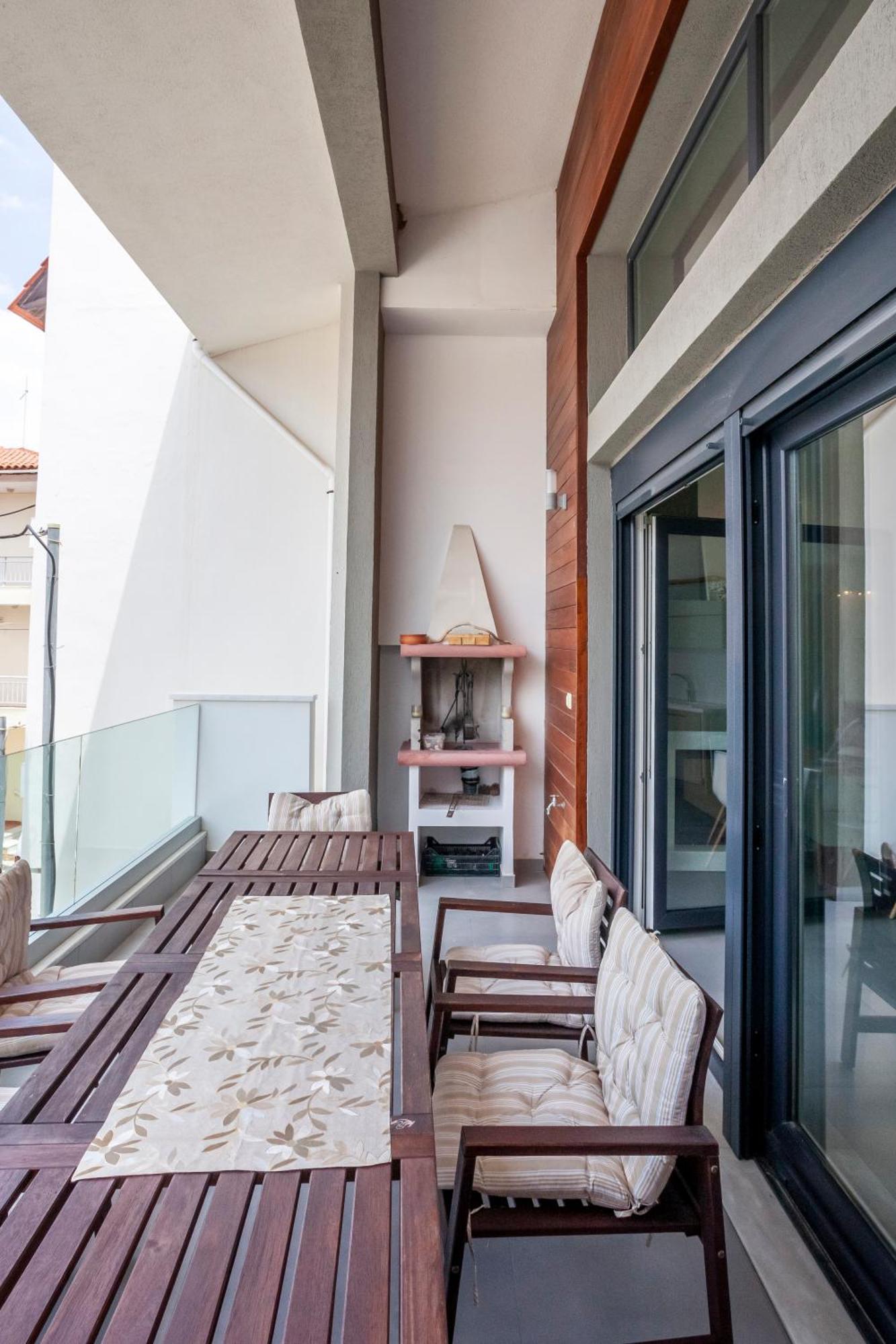 Aleksia Seaside Deluxe Apartment Пефкохори Екстериор снимка