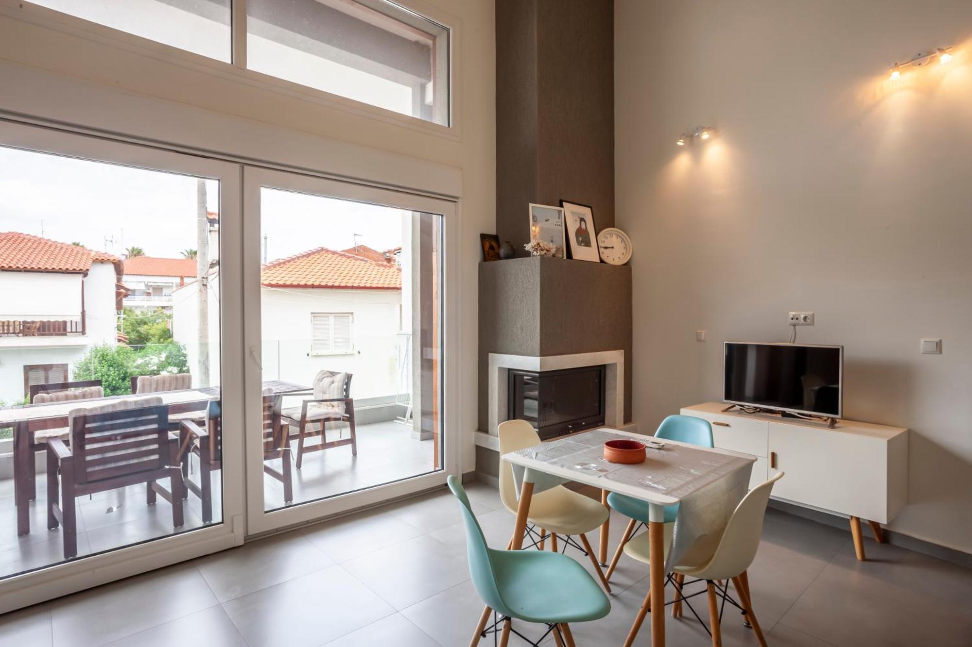 Aleksia Seaside Deluxe Apartment Пефкохори Екстериор снимка